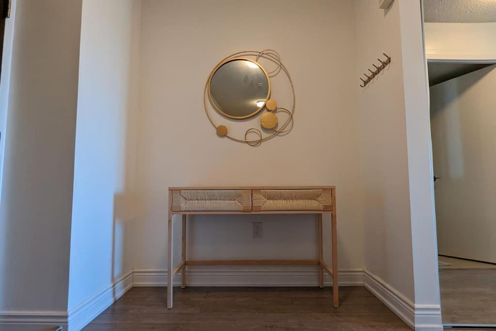 Lovely 2 Bed Condo In Downtown Toronto Esterno foto