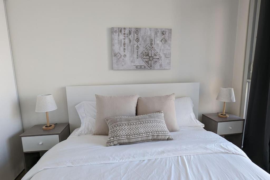 Lovely 2 Bed Condo In Downtown Toronto Esterno foto