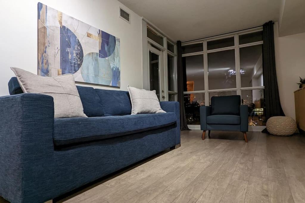Lovely 2 Bed Condo In Downtown Toronto Esterno foto