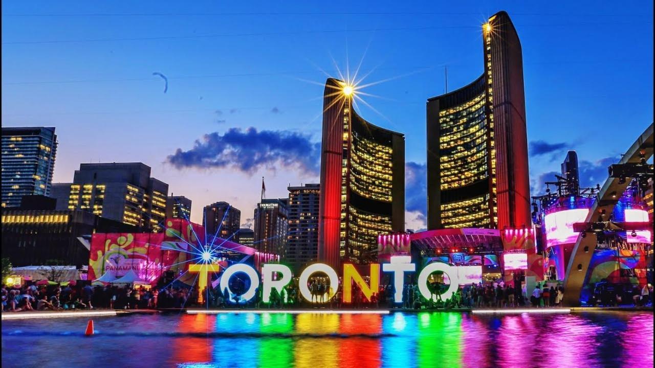 Lovely 2 Bed Condo In Downtown Toronto Esterno foto